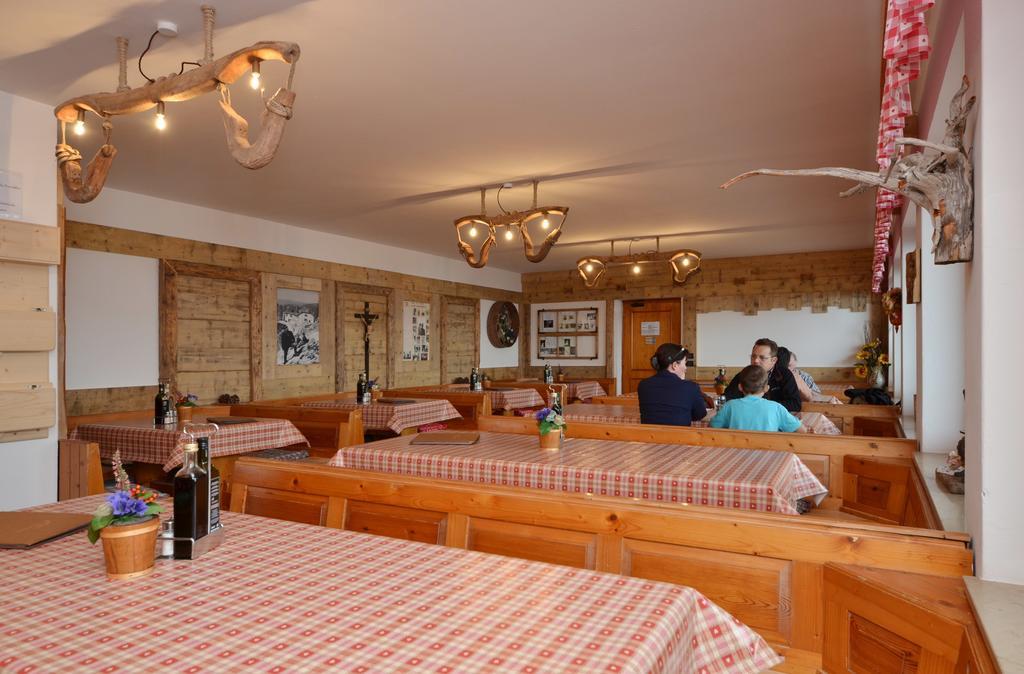 Rifugio Fronza Alle Coronelle - Koelner Huette Hotel โนวาเลวานเต ภายนอก รูปภาพ